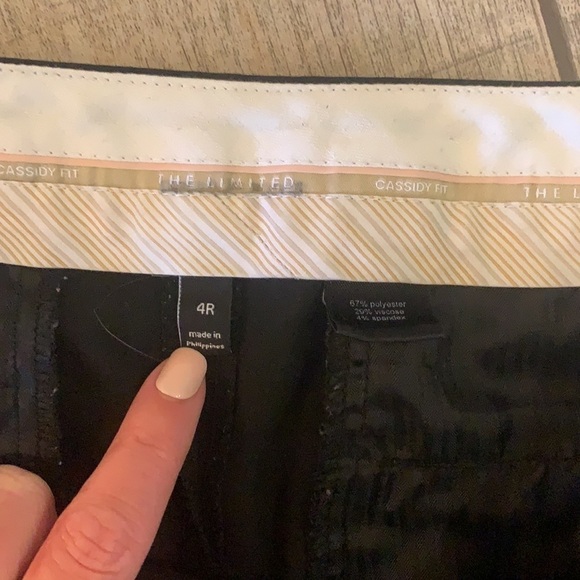 The Limited Women’s Black Dress Slacks Cassidy Fit Size 4R Flawed - Picture 3 of 9